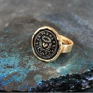 Pyrrha talisman ring true self 14k solid gold 6.5 antique wax seal rare heart